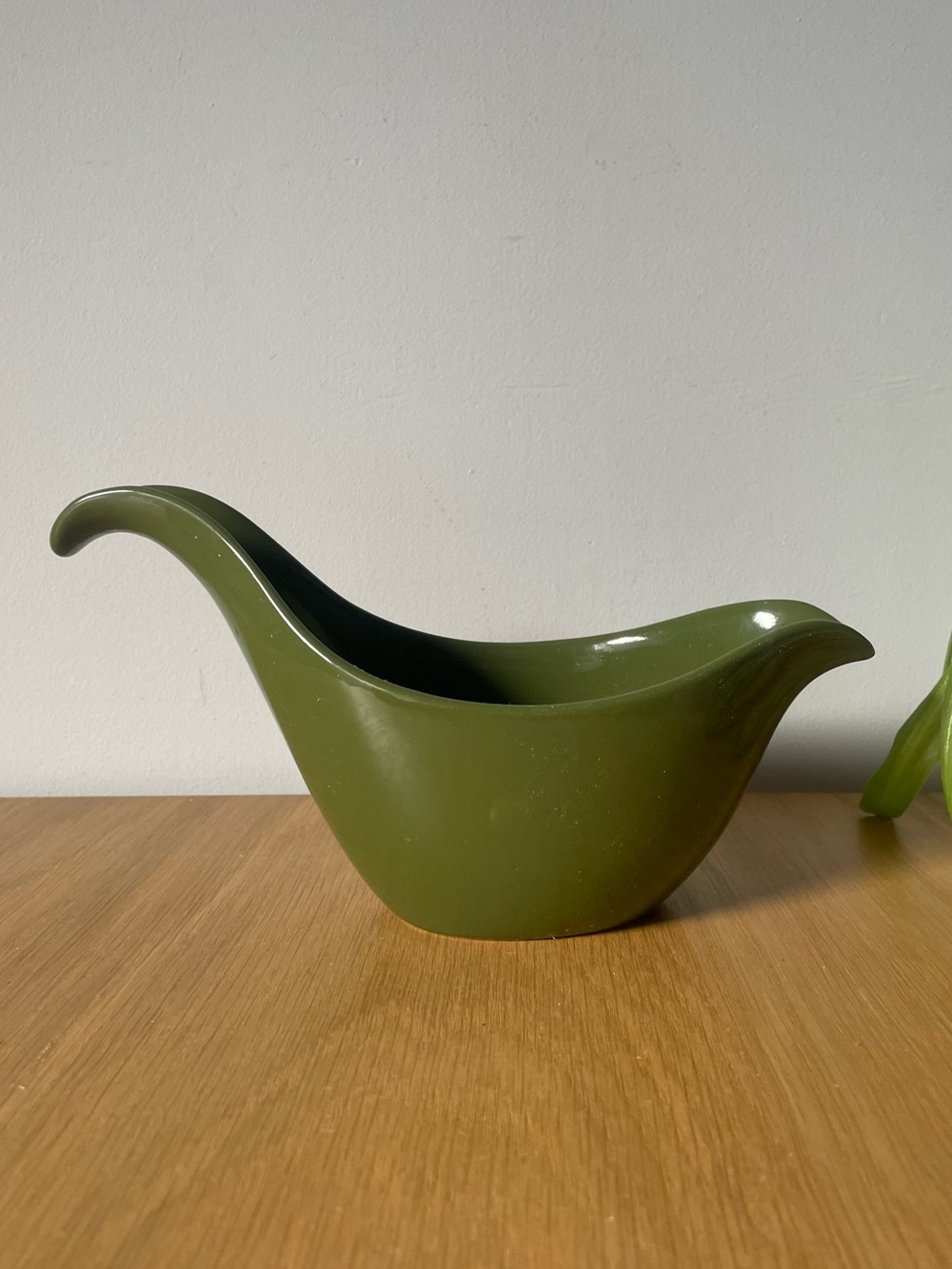 Vintage MCM Midwinter Stylecraft Fashion Shape Gravy Boat Riverside Green